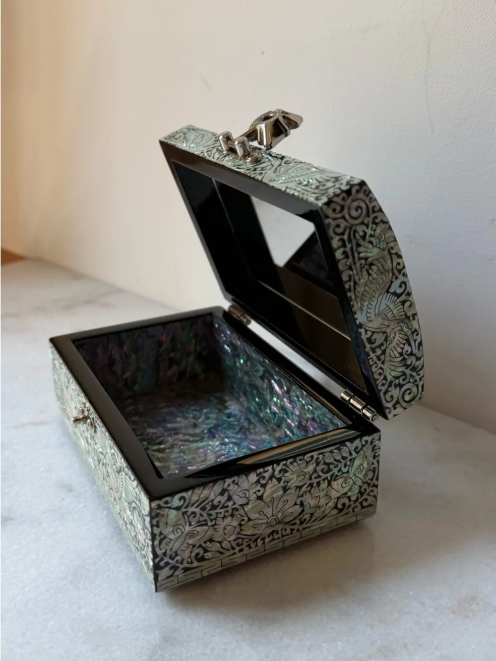 Mother of Pearl Jewelry Box: Crane Pattern Wood Storage